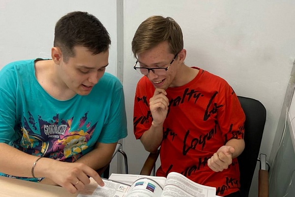 Тюменские студенты изучают программу нацпроекта «Производительность труда», чтобы закрепить позиции Тюменской области в мировой экономике