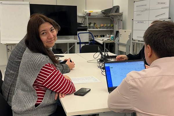 Дружим регионами: руководитель проектов Регионального центра компетенций Омской области о приоритетных отраслях и результатах предприятий-участников нацпроекта