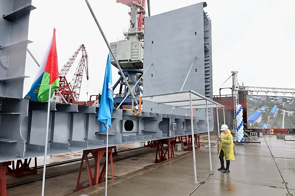 Участник нацпроекта "Производительность труда" начинает строительство нового судна